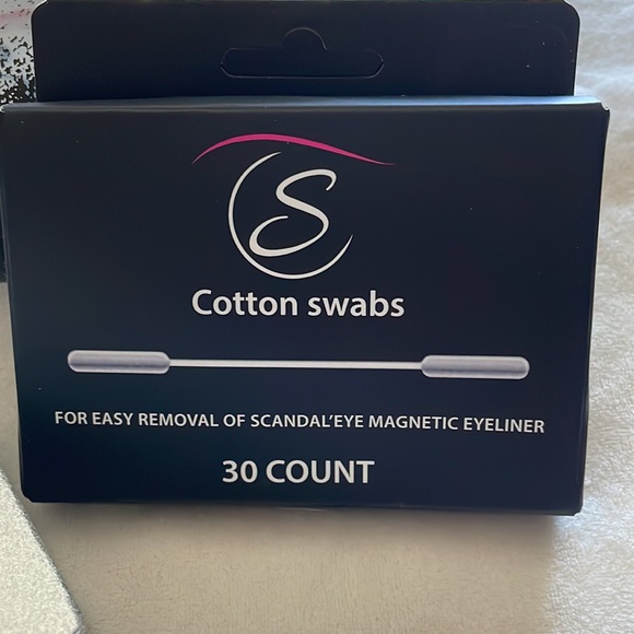 Magnetic lashes Love Kit (2 diff sets of lashes) - Picture 5 of 6